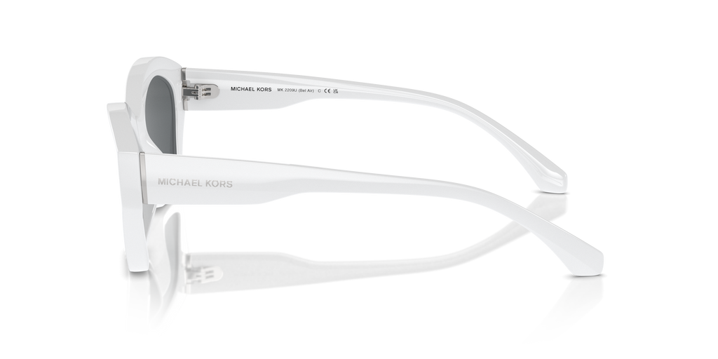 Gafas de Sol Michael Kors Bel Air MK2209U Blanco Óptico y Gris Oscuro Sólido