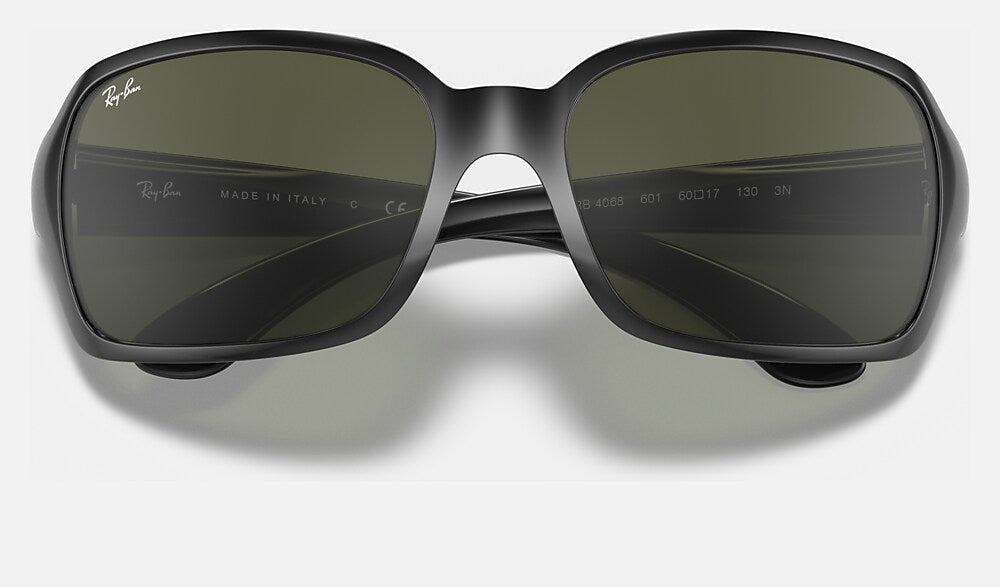 Ray-Ban RB4068 601    - detalle
