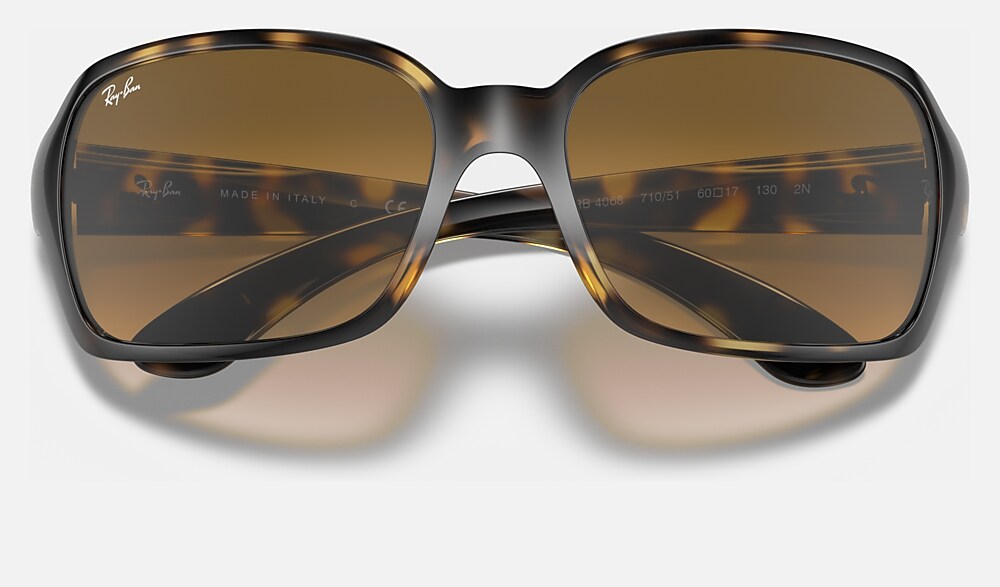 Ray-Ban RB4068 710/51 - detalle
