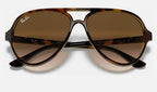 Ray-Ban RB4125 710/51 - detalle