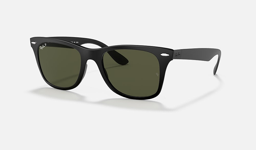 Ray-Ban RB4195 601S9A - vista tres cuartos