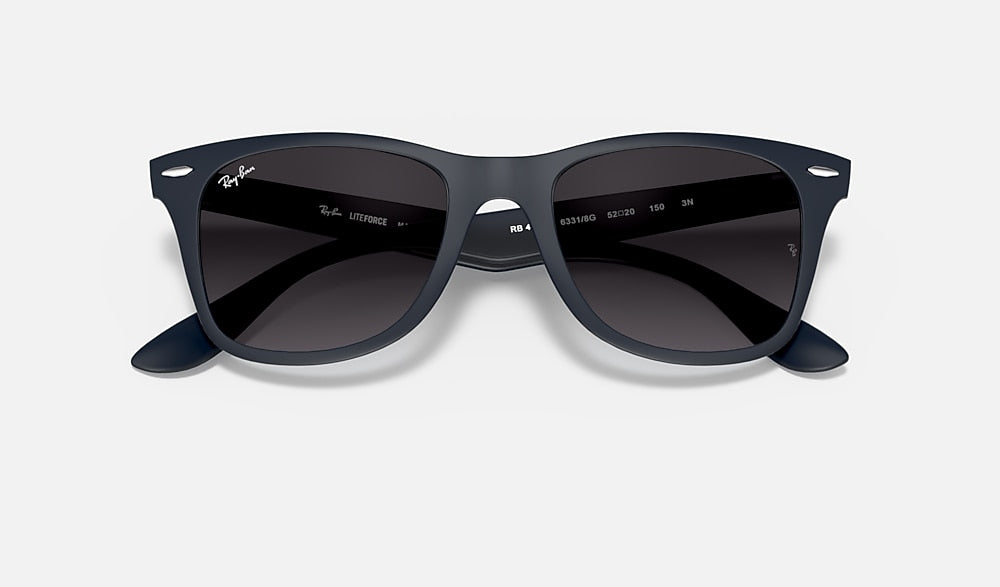 Ray-Ban RB4195 63318G - detalle