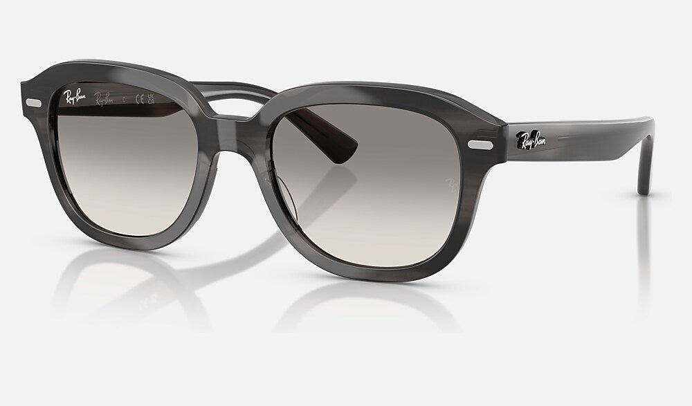 Ray-Ban RB4398 140432 - vista tres cuartos