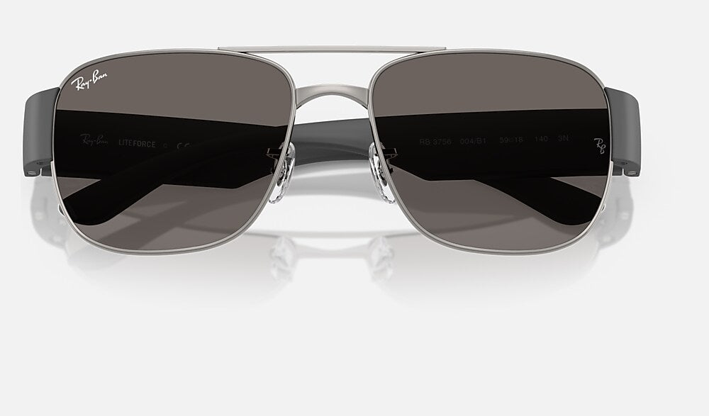 Ray-Ban RB3756 004/B1 - detalle