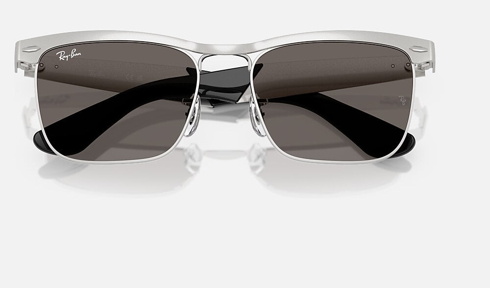 Ray-Ban RB3875 019/B1 - detalle