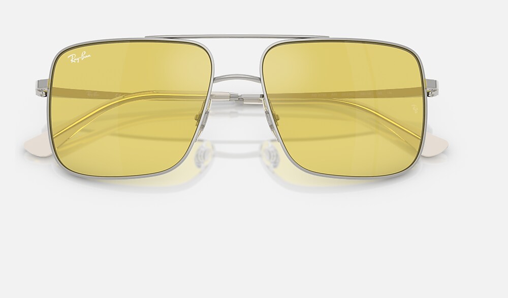 Ray-Ban RB3758 003/6D - detalle