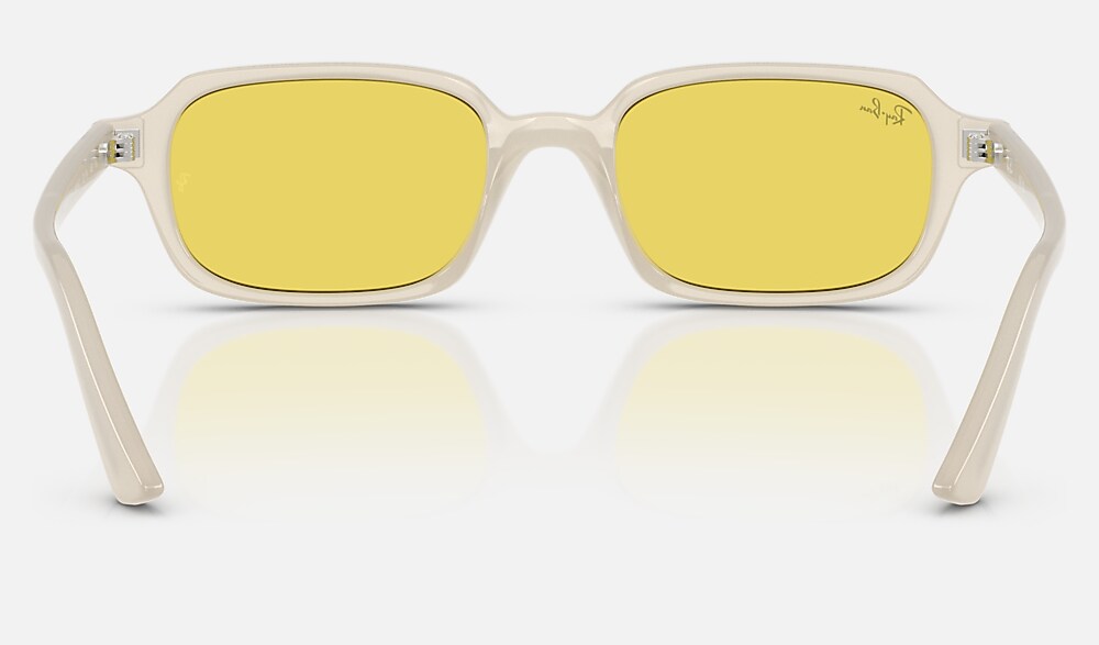 Ray-Ban RB4455 68086D - vista posterior