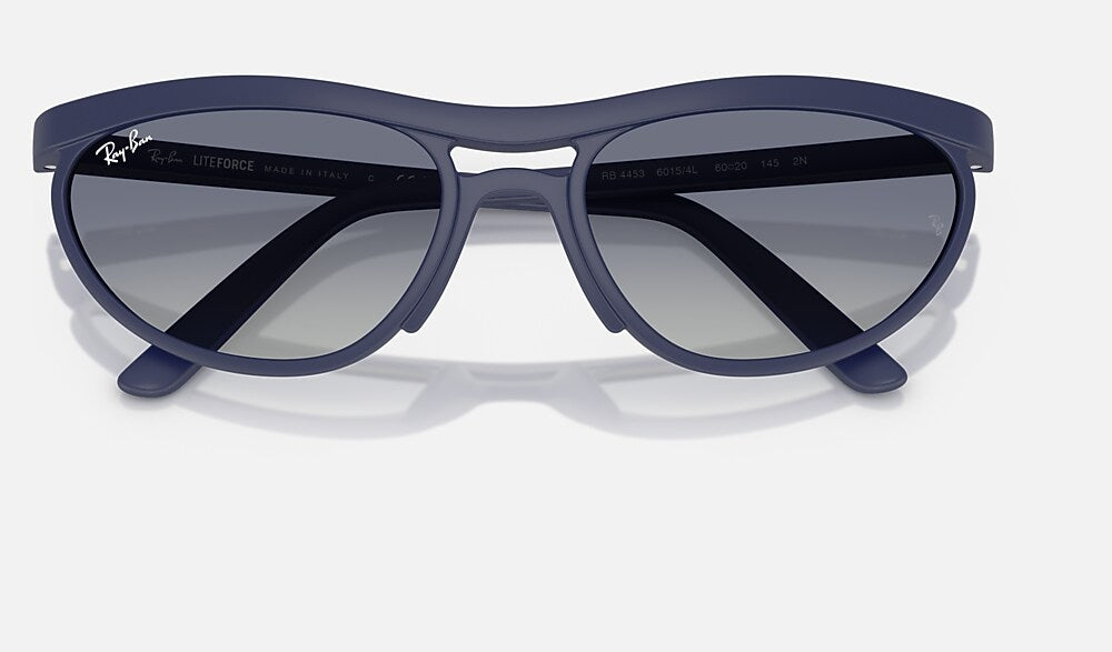 Ray-Ban RB4453 60154L - detalle