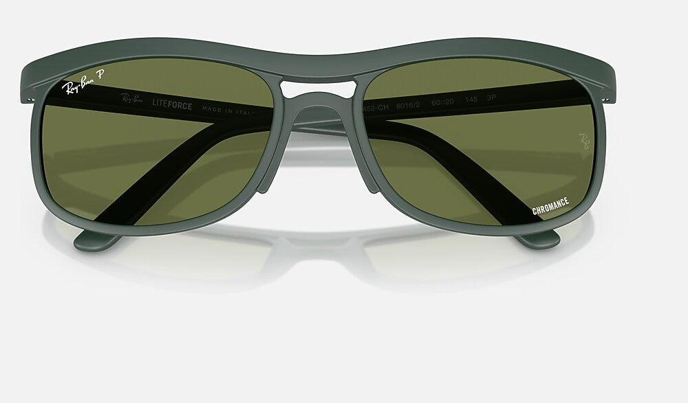 Ray-Ban RB4452CH 6016/2 - detalle