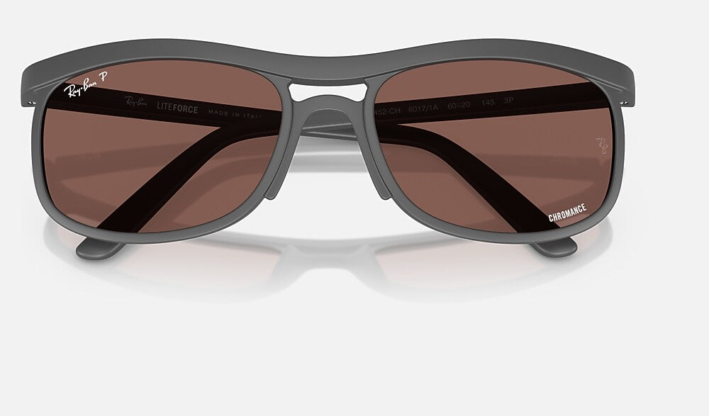 Ray-Ban RB4452CH 60171A - detalle