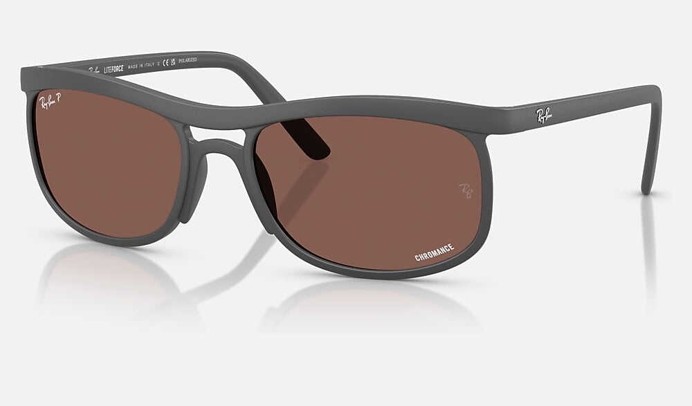 Ray-Ban RB4452CH 60171A - vista tres cuartos