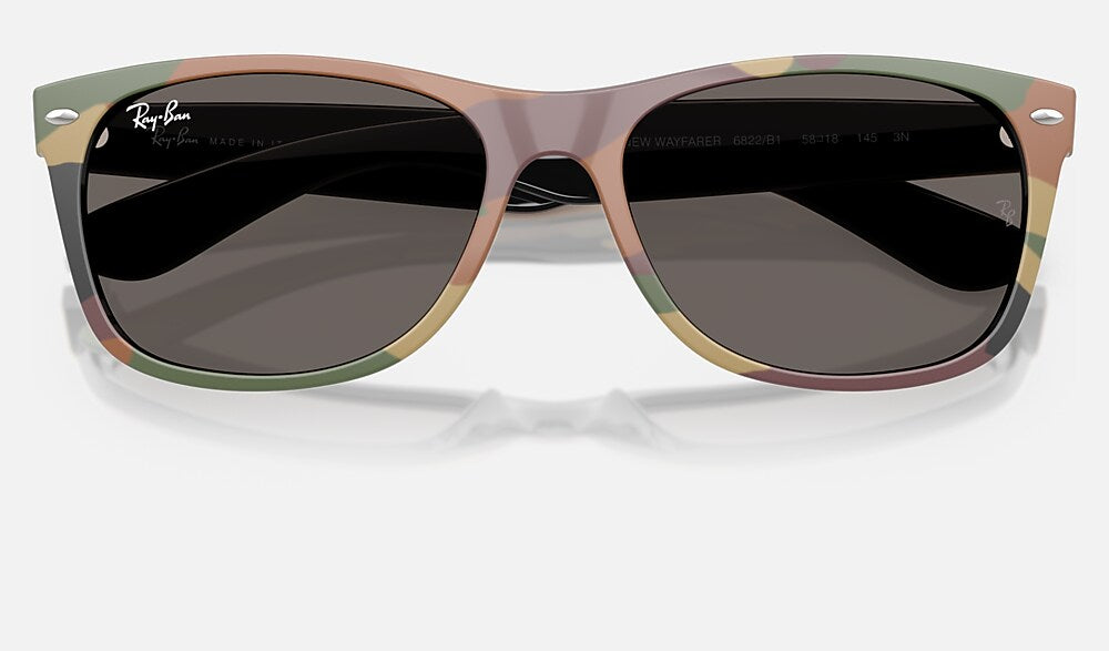 Ray-Ban RB2132 6822B1 - detalle
