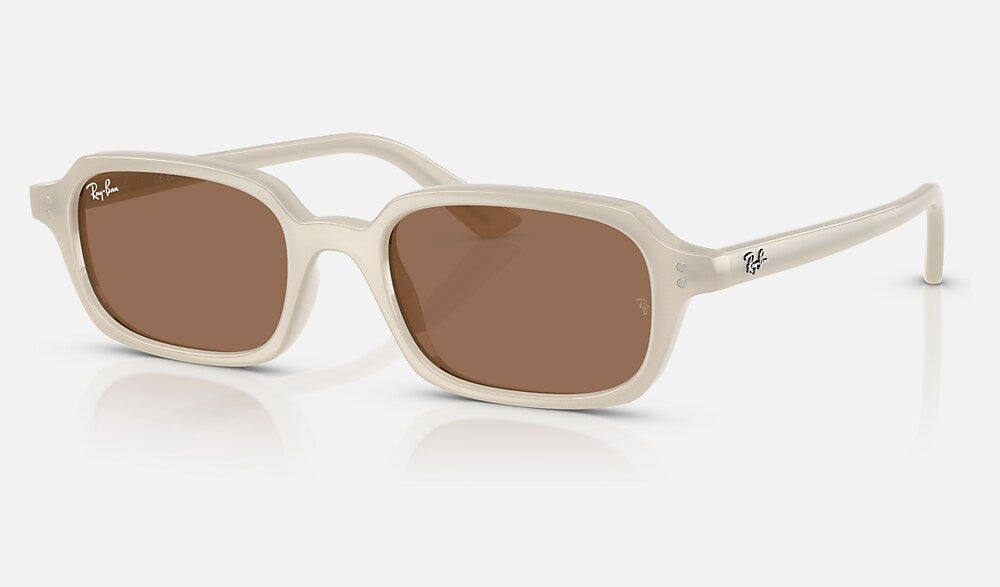 Ray-Ban RB4455 680873 - vista tres cuartos
