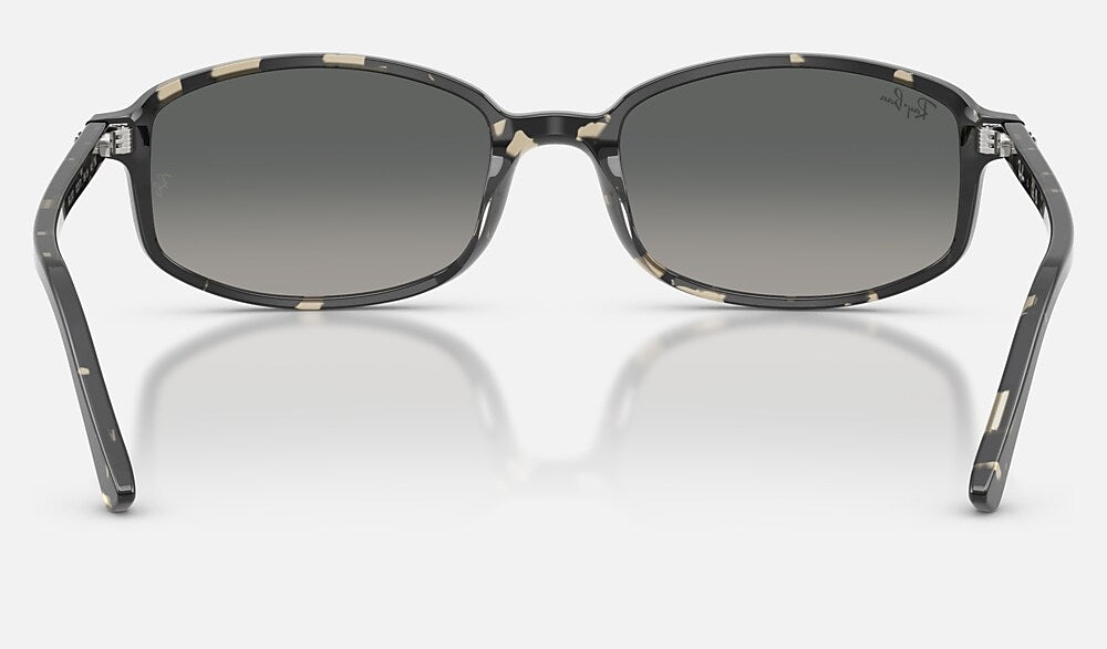 Ray-Ban RB2232 133371 - vista posterior