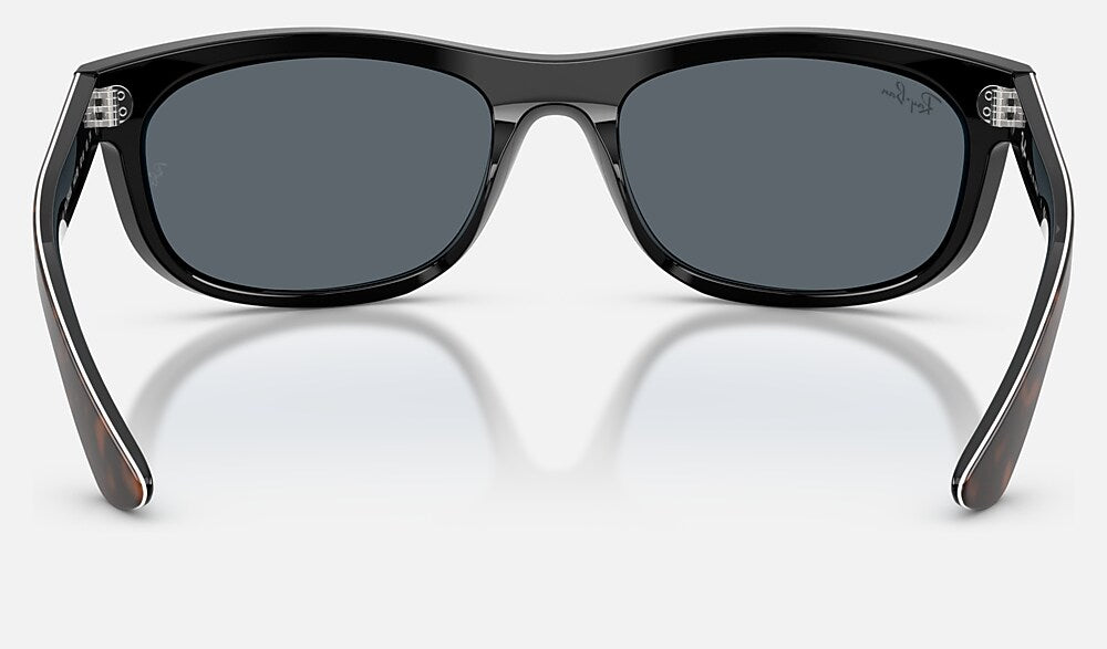 Ray-Ban RB2489 1441R5 - vista posterior