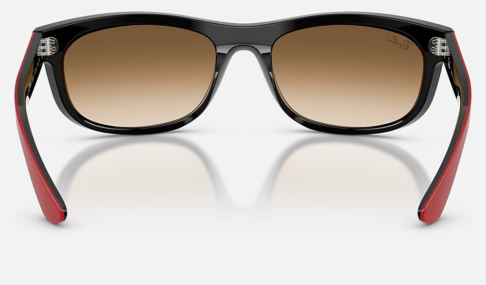 Ray-Ban RB2489 955/51 - vista posterior