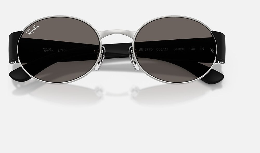 Ray-Ban RB3770 003/B1 - detalle