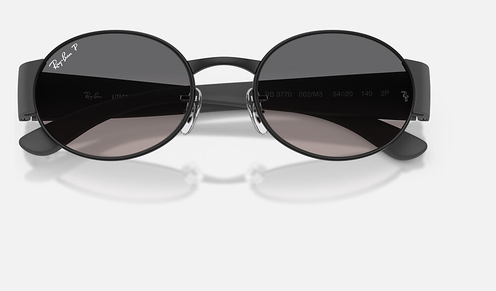 Ray-Ban RB3770 002/M3 - detalle