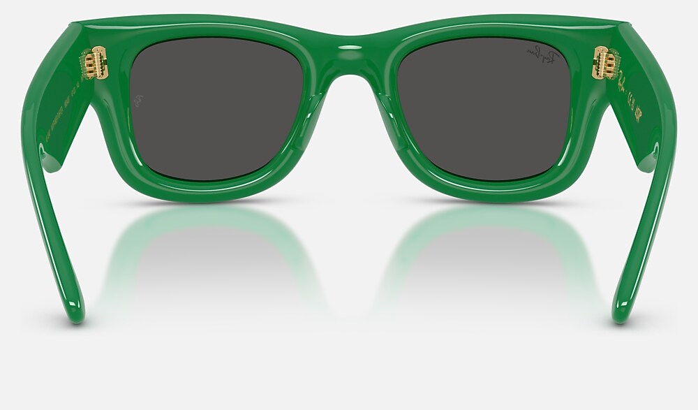 Ray-Ban RB4940 683487 - vista posterior