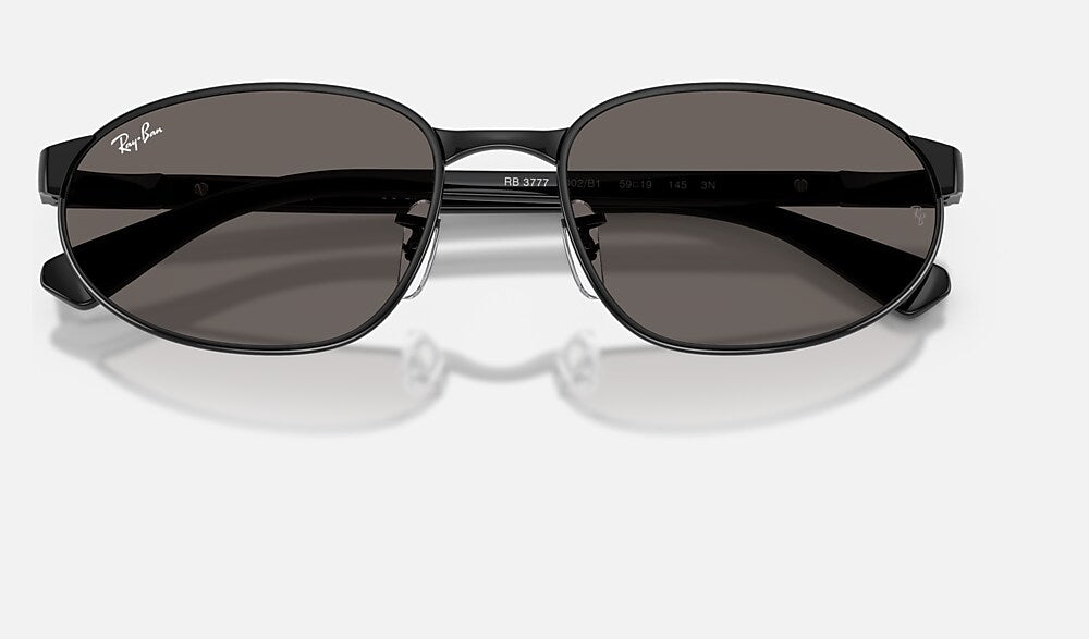 Ray-Ban RB3777 002/B1 - detalle