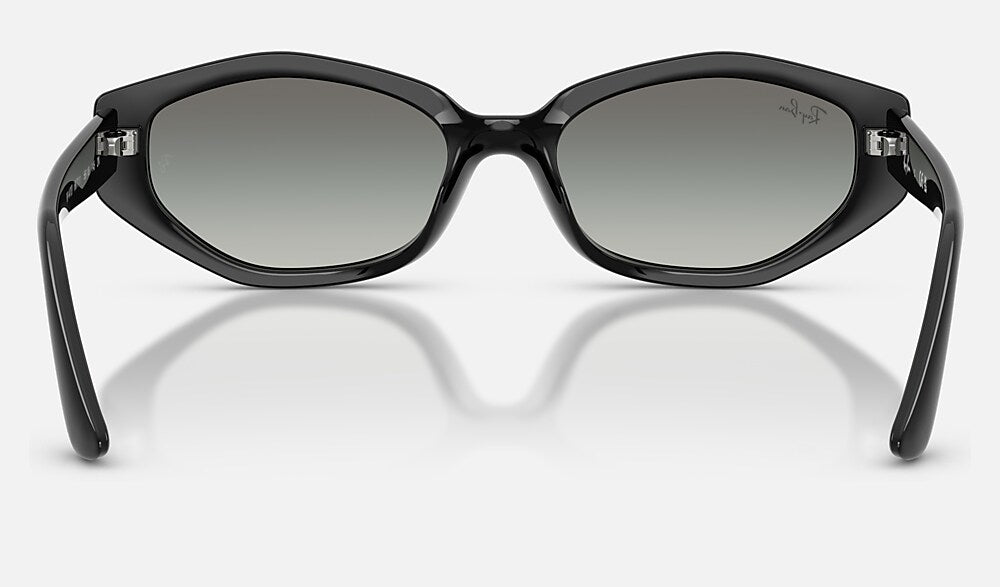Ray-Ban RB4473D 667711 - vista posterior