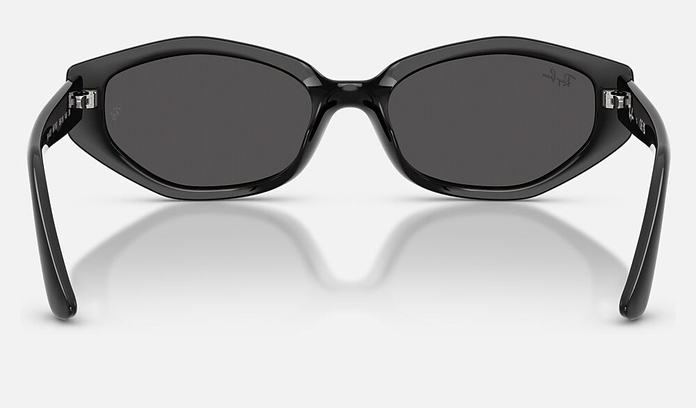 Ray-Ban RB4473D 667787 - vista posterior