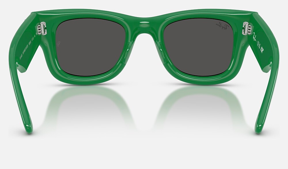 Ray-Ban RB4940B 685987 - vista posterior