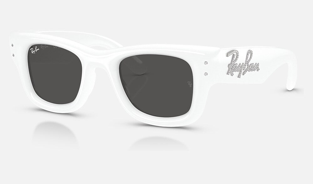 Ray-Ban RB4940B 686387 - vista tres cuartos