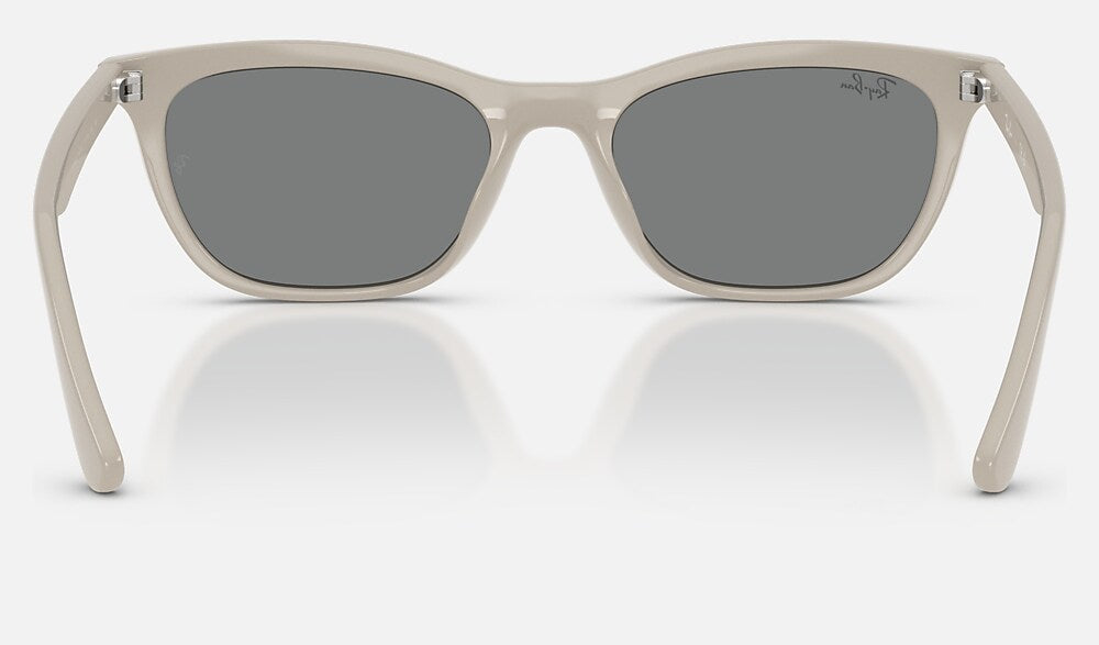 Ray-Ban RB4474D 685887 - vista posterior