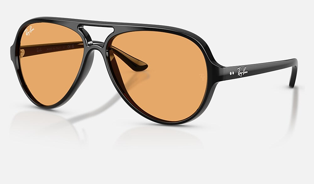 Ray-Ban RB4125 601/33 - vista tres cuartos
