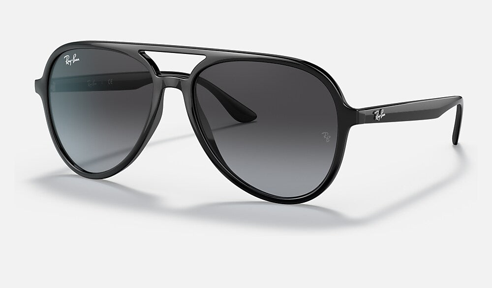 Ray-Ban RB4376 601/8G - vista tres cuartos