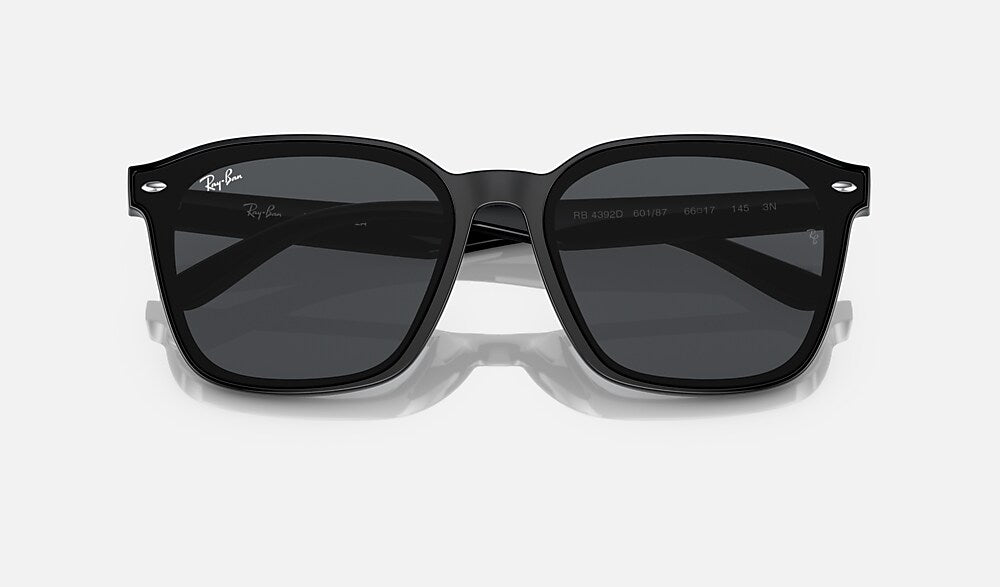 Ray-Ban RB4392D 601/87 - detalle