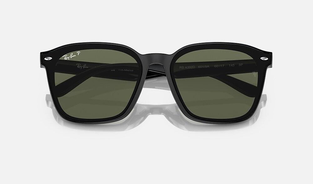 Ray-Ban RB4392D 601/9A - detalle