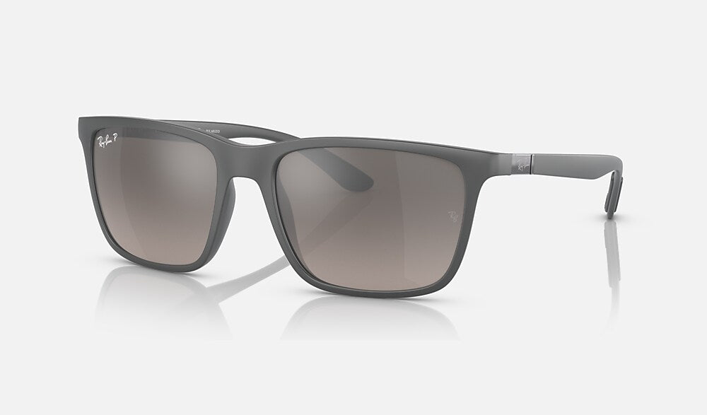Ray-Ban RB4385 60175J - vista tres cuartos