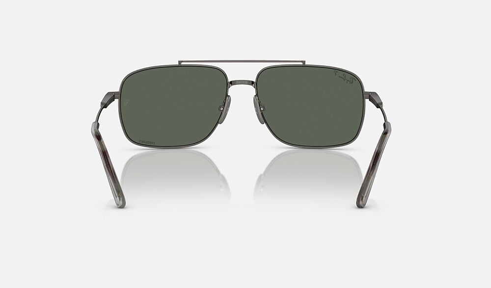 Ray-Ban RB8096 165/GK - vista posterior