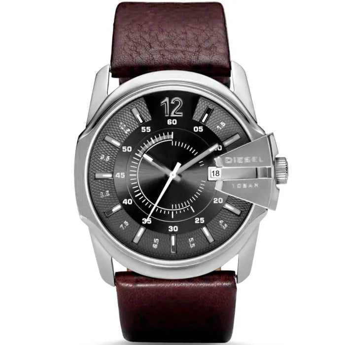Reloj Diesel Master Chief DZ1206 correa de cuero cafe